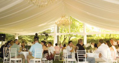 Beaches, Gardens & Farms Oh My! Must Have Wedding Venues for 2014